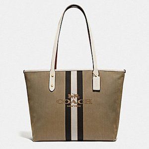 Coach Horse & Carriage Jacquard City. #69645